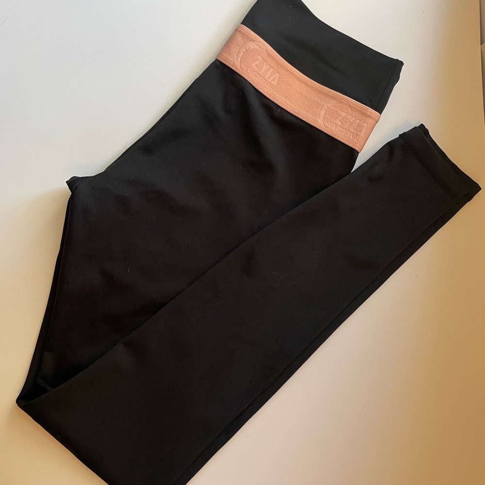 Zyia EUC Peach Band light n tights
